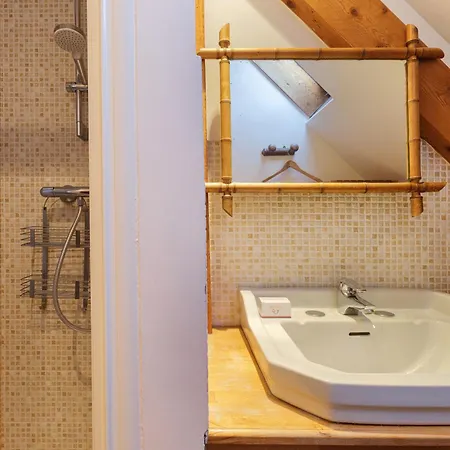 Grand Des Moussoux 6br: Terrace, Garden, Views, Sleeps 10 - Happy 샬레 샤모니