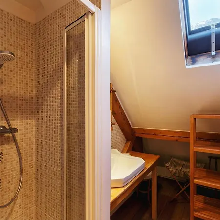 Grand Des Moussoux 6br: Terrace, Garden, Views, Sleeps 10 - Happy 샬레