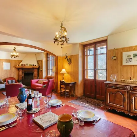 샬레 Grand Des Moussoux 6br: Terrace, Garden, Views, Sleeps 10 - Happy *