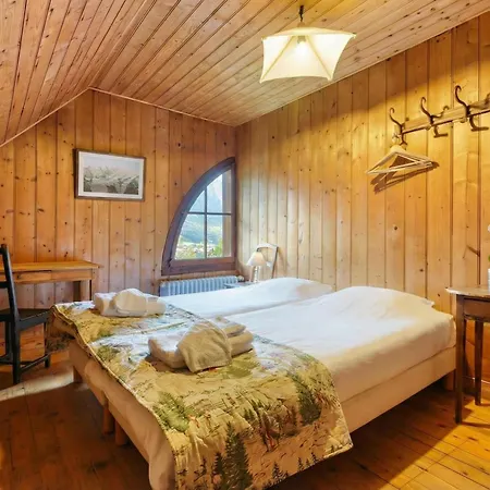 Grand Des Moussoux 6br: Terrace, Garden, Views, Sleeps 10 - Happy 샤모니