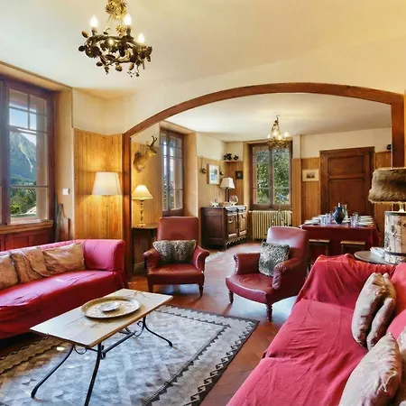 Grand Des Moussoux 6br: Terrace, Garden, Views, Sleeps 10 - Happy * 샤모니